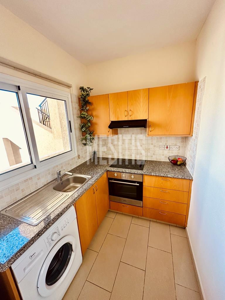 Seaview 2 Bedroom Apartment For Sale In Kato Paphos - With Communal Swimming Pool_21213