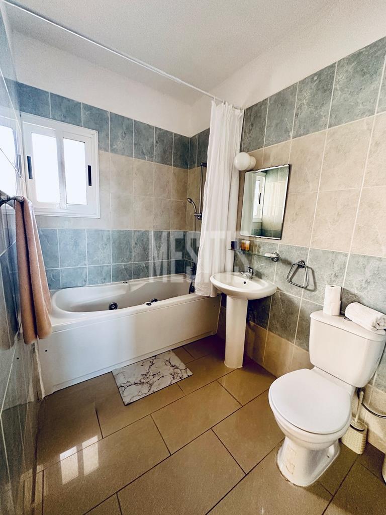 Seaview 2 Bedroom Apartment For Sale In Kato Paphos - With Communal Swimming Pool_21213