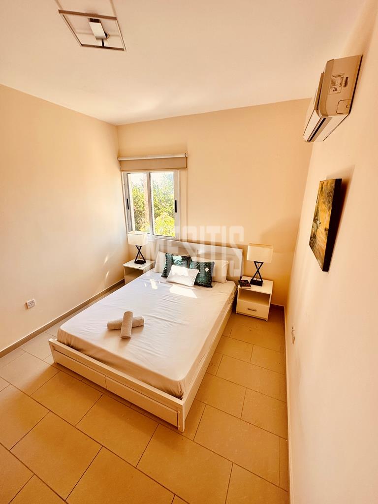 Seaview 2 Bedroom Apartment For Sale In Kato Paphos - With Communal Swimming Pool_21213