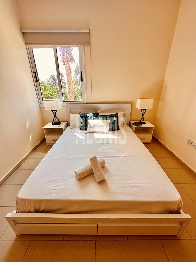 Seaview 2 Bedroom Apartment For Sale In Kato Paphos - With Communal Swimming Pool_21213