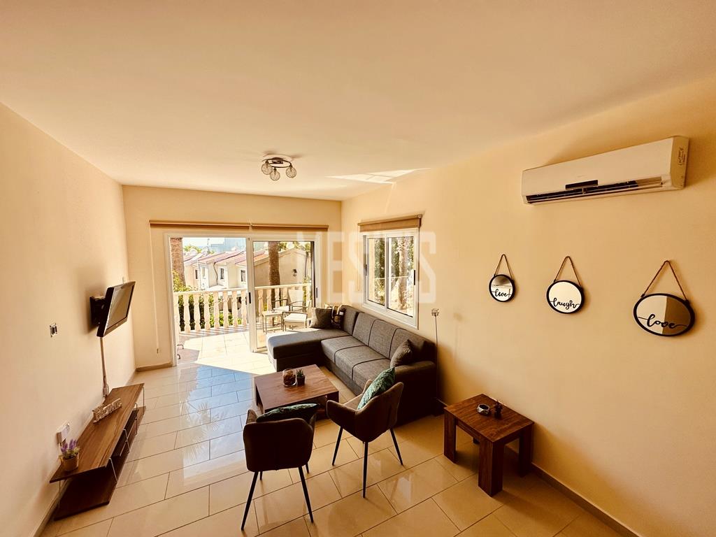 Seaview 2 Bedroom Apartment For Sale In Kato Paphos - With Communal Swimming Pool_21213