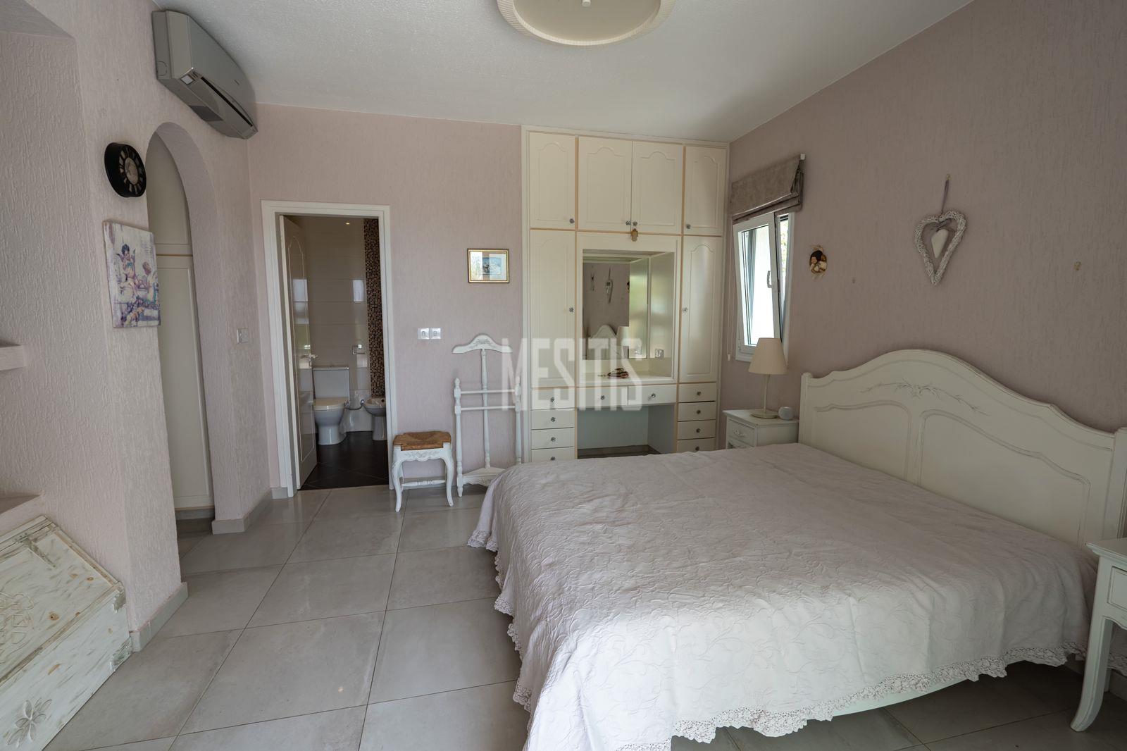 Luxury 4-Bedroom Villa Fоr Sаle In Tala, Paphos_25054