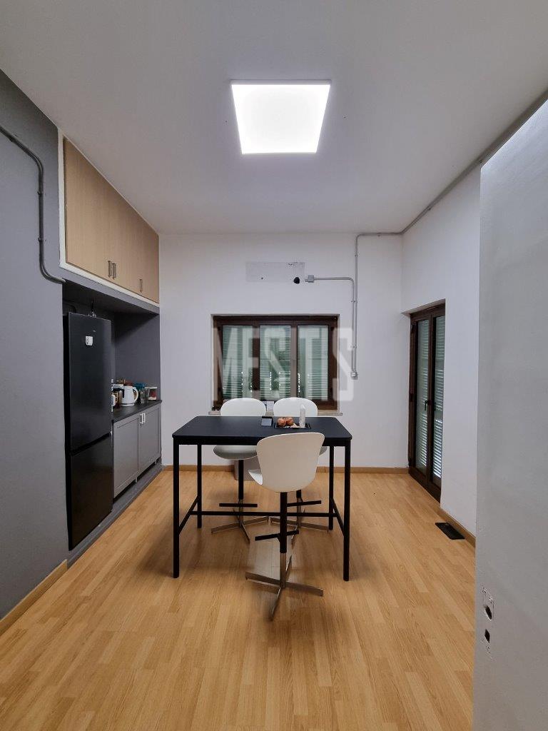 Refurbished High Spec and Fully Furnished Office Space for Rent in Central Nicosia_53430