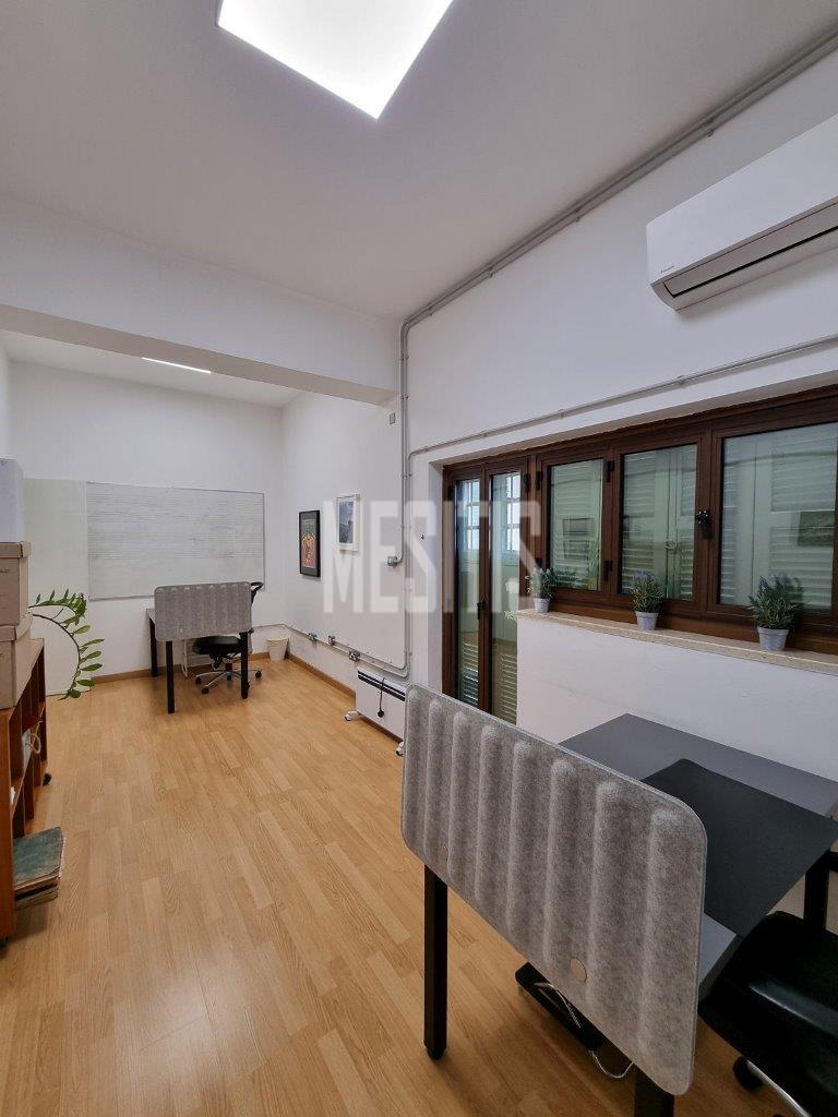 Refurbished High Spec and Fully Furnished Office Space for Rent in Central Nicosia_53430