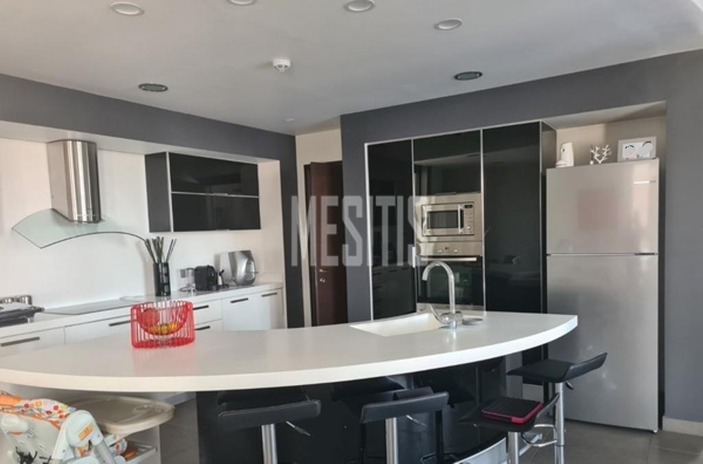 4+1 Bedroom Villa For Rent and For Sale In Kokkinotrimithia, Nicosia_16264