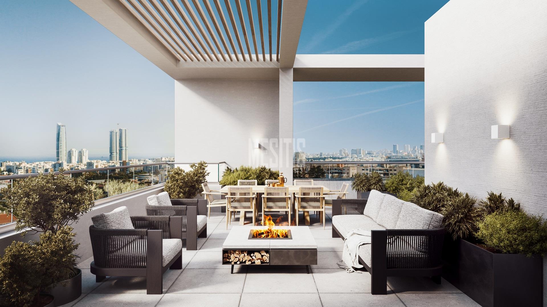 Curated visual reference: Visual Reference: Modern 3 Bedroom Penthouse With Private Pool Roof Garden For