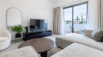 Seaview Modern 1 & 2 Bedroom Apartments For Sale In Pafos City Centre