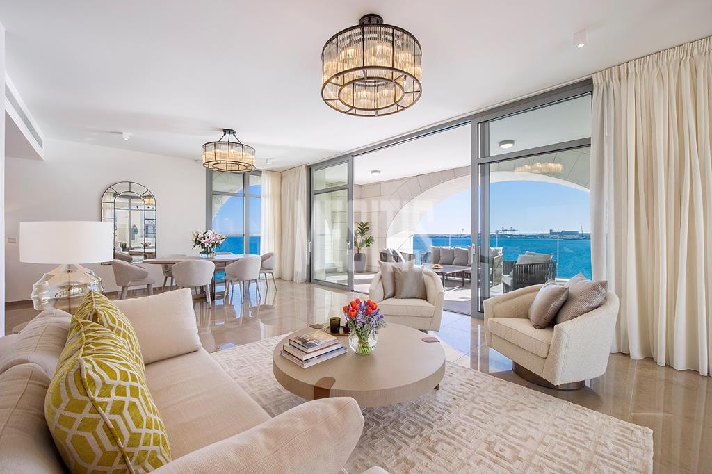 3 Bedroom Luxury Apartment For Sale In Limassol Marina Area_15353