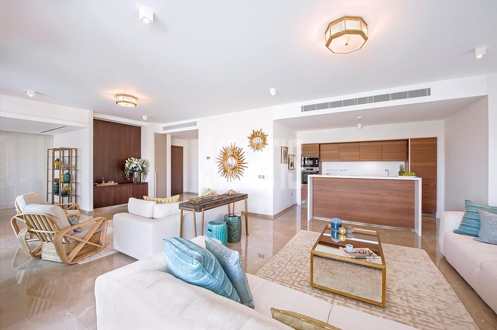 3 Bedroom Luxury Apartment For Sale In Limassol Marina Area_15353
