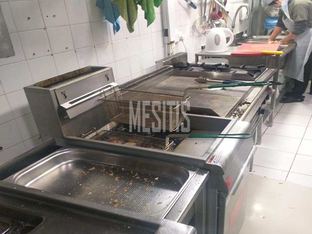 Profitable Business For Sale In A Central Avenue Of Nicosia_24696