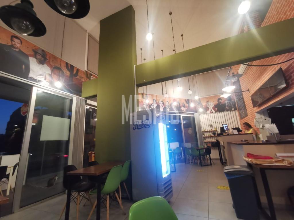 Profitable Business For Sale In A Central Avenue Of Nicosia_24696
