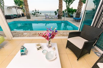 Beachfront 3 Bedroom Amazing House For Sale In Zygi - With Swimming Pool_13304