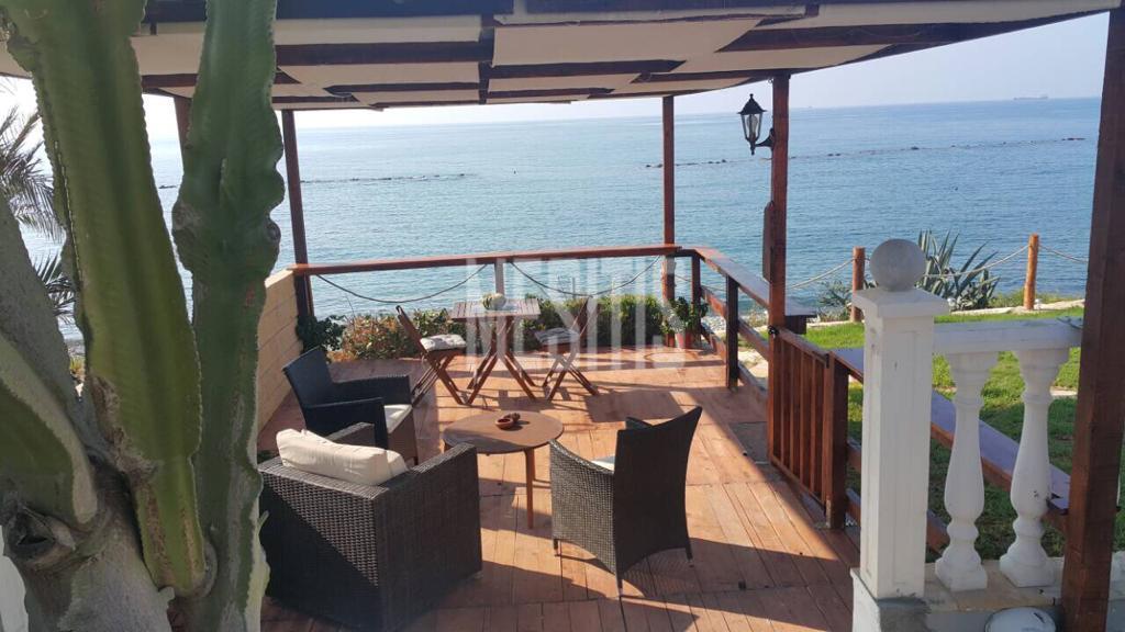 Beachfront 3 Bedroom Amazing House For Sale In Zygi - With Swimming Pool_13304