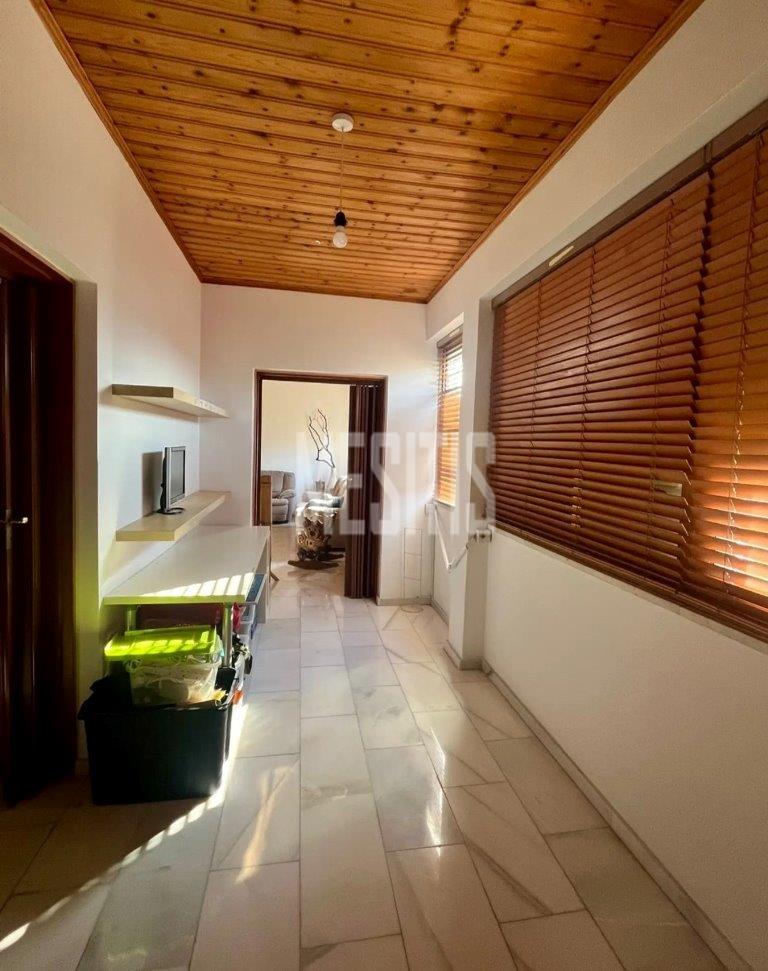 Renovated 2 Bedroom Whole Floor Apartment Plus An Extra Room For An Office Or Playroom For Rent In Geri, Nicosia_45075