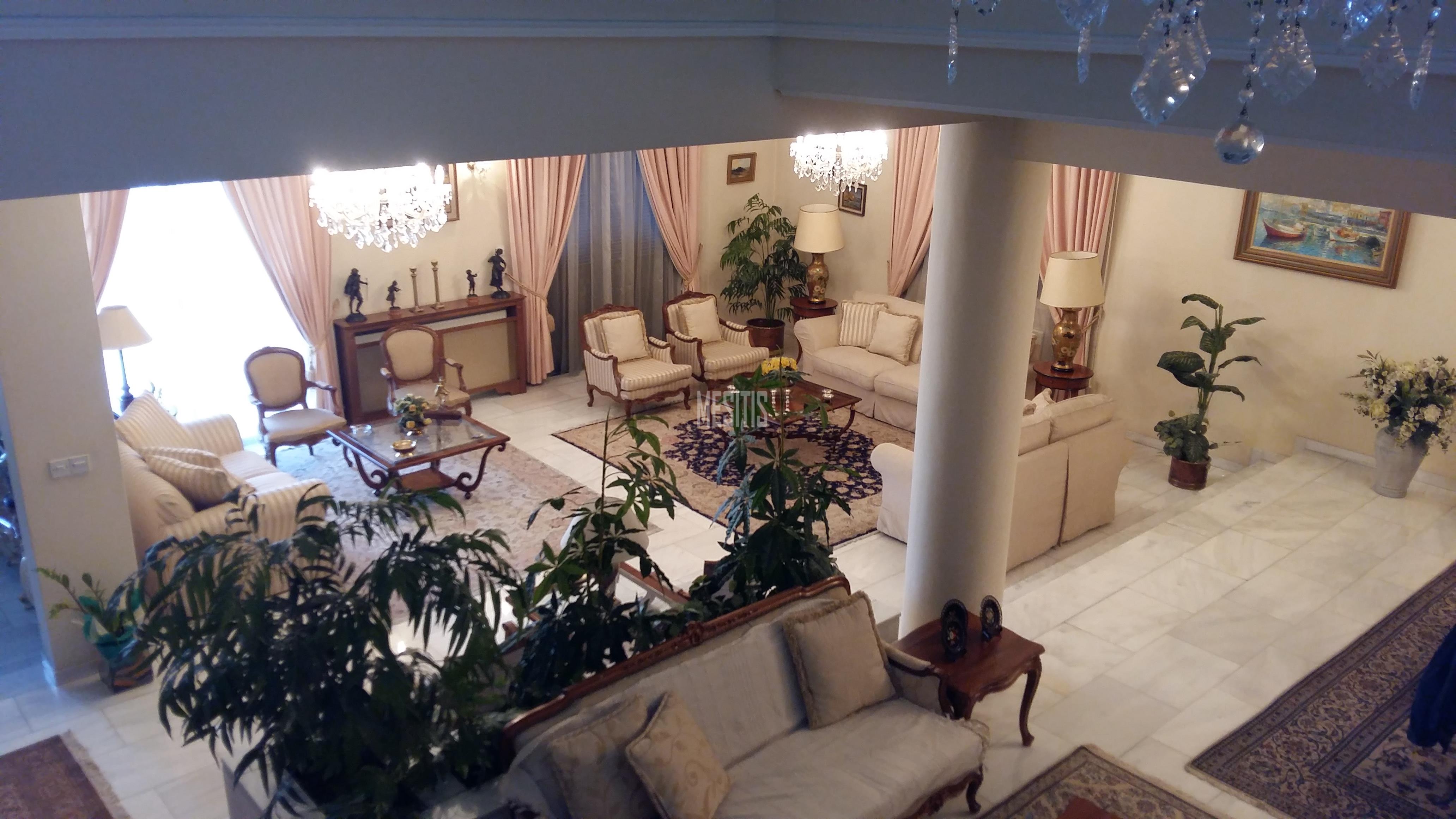 Luxurious 6 Bedroom House for sale in Engomi_9468