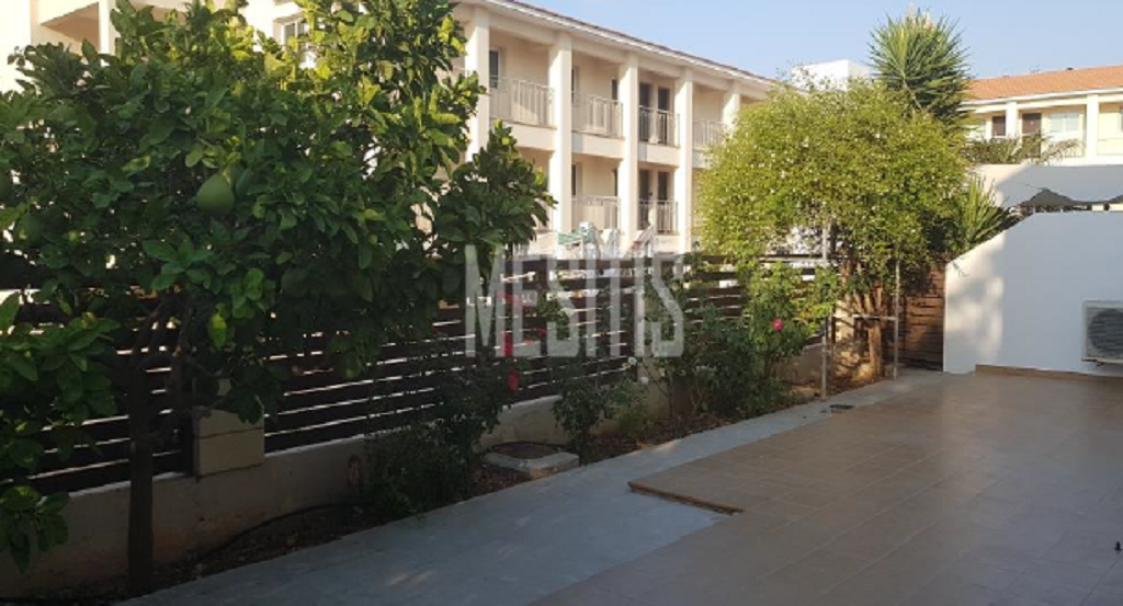 3 Bedroom Ground Floor Apartment For Sale In Kapparis area, Paralimni._9172