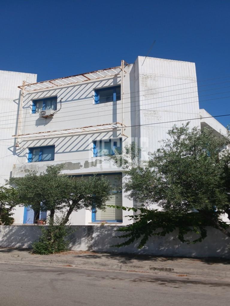 Large 3 Bedroom House For Sale In Platy Aglantzias, Nicosia - Adjacent To Forest Government Land At The Back And Facing A Park_28020