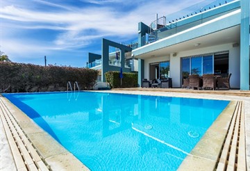 3 Bedroom Luxury Beachfront Apartments For Sale In Perivolia, Larnaca