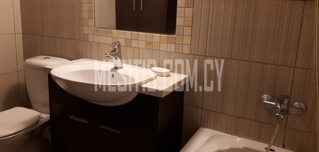 2 Bedroom House For Rent In Pallouriotissa In Nicosia_3877