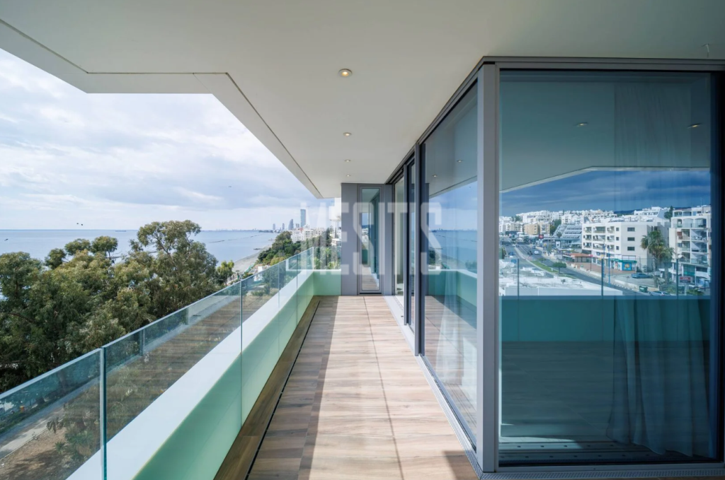 Ready To Move In Beachfrom 4 Bedroom Luxury Apartment For Sale In Agios Tychonas, Limassol_19397