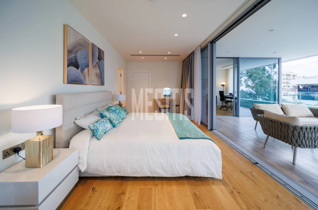 Ready To Move In Beachfrom 4 Bedroom Luxury Apartment For Sale In Agios Tychonas, Limassol_19397