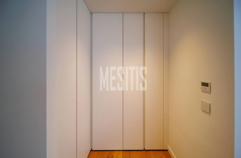 Ready To Move In Beachfrom 4 Bedroom Luxury Apartment For Sale In Agios Tychonas, Limassol_19397